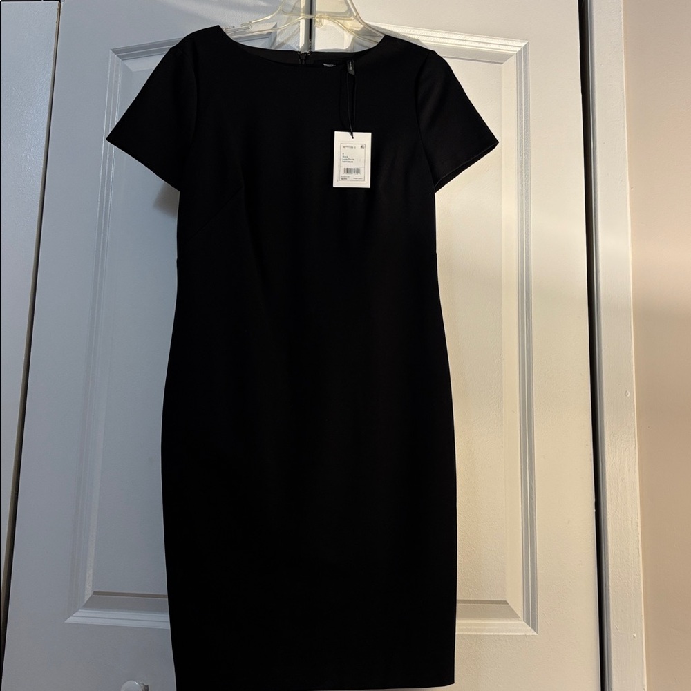Theory Betty SS O dress. Elegant Black Short Sleeve Dress